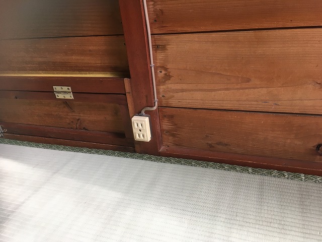 レンタル料金表(一里松キャンプ場) ロッジ内のコンセント