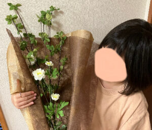 プレゼントでいただいたフェイクグリーンの花束